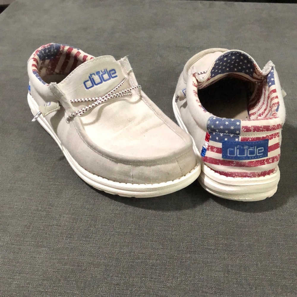 Hey dude off white patriotic retired color size 9